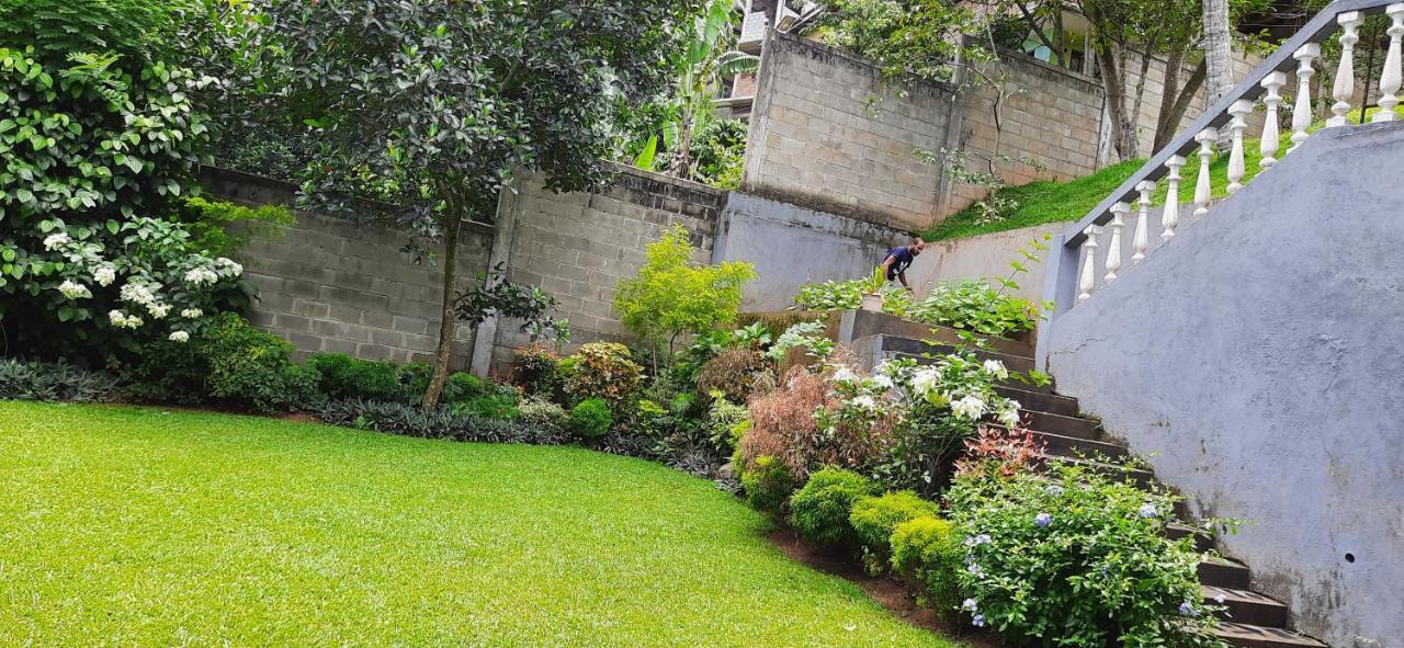 Aa Bungalow Kandy Exterior foto